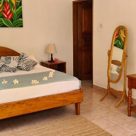 Chez Lester Baie Sainte Anne Εξωτερικό φωτογραφία